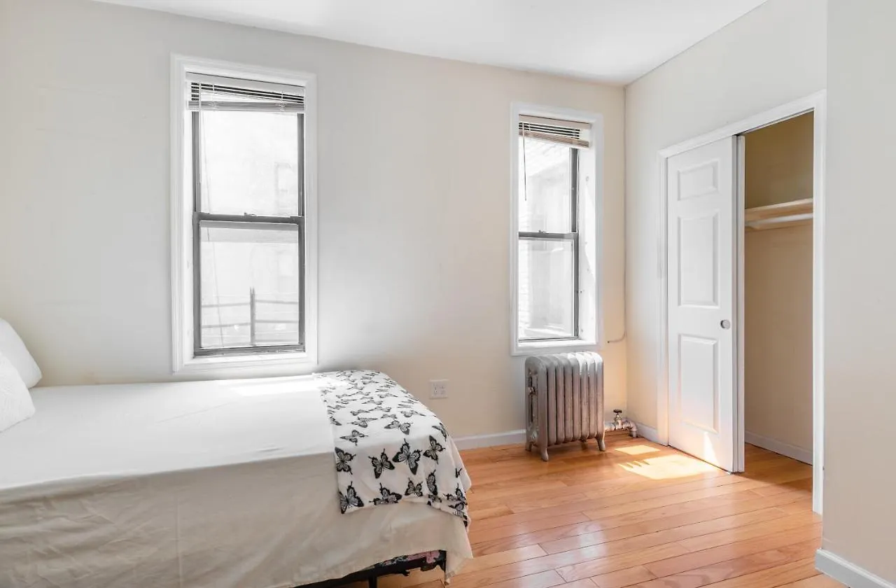 Montgomery Street Guest House New York