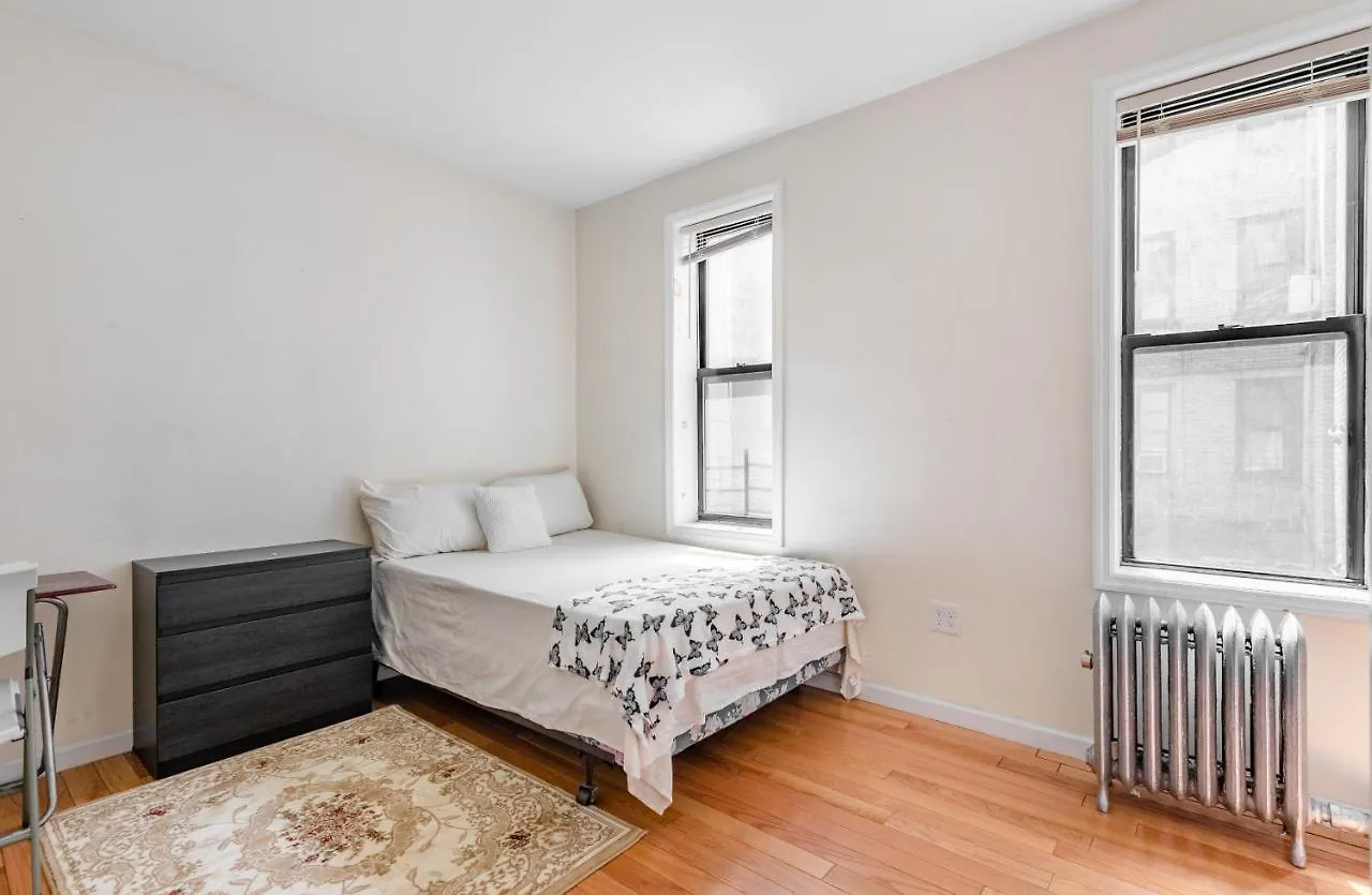 Montgomery Street Guest House New York